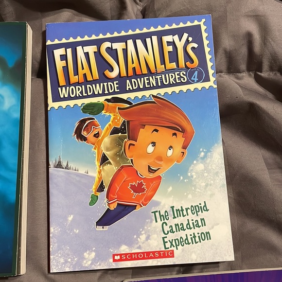 Lot of 7 Books - Picture 4 of 16